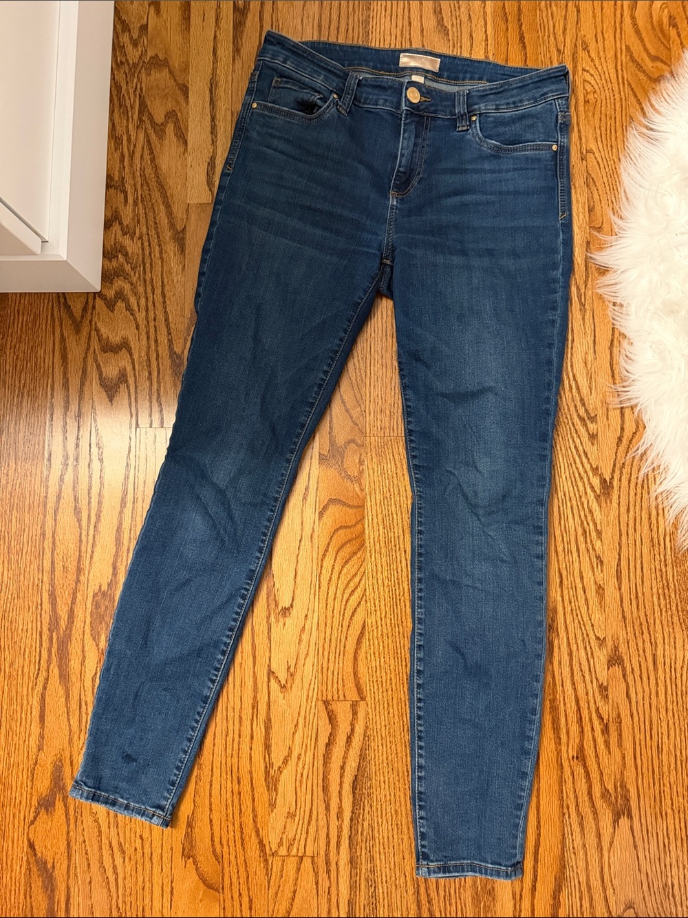 Kut from the Kloth Skinny Jeans in Dark Blue Wash